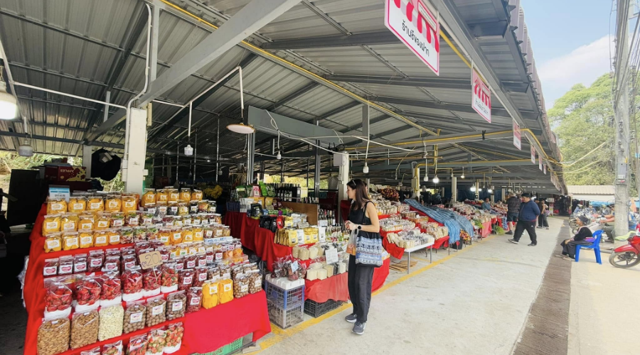 ตลาดม้งดอยอินทนนท์